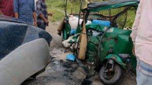ব্রাহ্মণবাড়িয়ায় পিকআপের ধাক্কায় মা-ছেলেসহ নিহত ৩