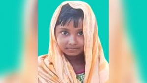 অনৈতিক প্রস্তাবে রাজি না হওয়ায় পুড়িয়ে শিশুকে হত্যার অভিযোগ 