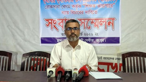 ঘুষের টাকা কম, শিক্ষককে পুলিশে ধরিয়ে দেওয়ার অভিযোগ
