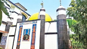 ৩৮৬ বছরের ঐতিহ্য ‘ঈদ মেজবানি’