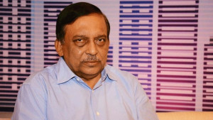 স্ত্রীর নামে ১৫ কোটি টাকার সম্পদ রাখেন সাবেক স্বরাষ্ট্রমন্ত্রী 