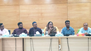 কর্মকর্তা-কর্মচারীর নামে স্টল বরাদ্দ নিলে ব্যবস্থা