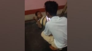 প্রতিবন্ধী রিকশাচালককে পিটিয়ে হত্যার অভিযোগে ছাত্রদল নেতা আটক