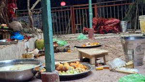 কুমিল্লায় মন্দিরে দুর্বৃত্তের রেখে যাওয়া ককটেল বিস্ফোরণ, পুরোহিতসহ আহত ৪