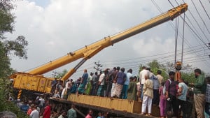 চট্টগ্রামের সাথে সারা দেশের রেল যোগাযোগ বন্ধ