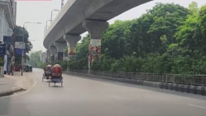 ঈদের তৃতীয় দিনেও ফাঁকা ঢাকা, ফিরতে শুরু করেছেন কর্মজীবীরা