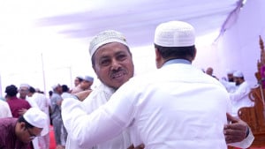 রূপায়ণ সিটি উত্তরায় ঈদুল ফিতরের জামাত অনুষ্ঠিত