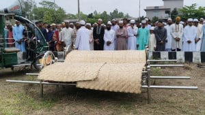 জামালপুরে ভাসমান সেতু উল্টে নিহত ৫ শিশুর দাফন