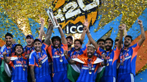 টি২০ বিশ্বকাপের ত্রিমুকুট