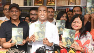 আইনমন্ত্রীর লেখা ‘শুধু মাধবীর জন্য’ বইয়ের মোড়ক উন্মোচন