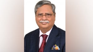 সংসদ অধিবেশনে রাষ্ট্রপতিকে ভাষণে বিরত রাখতে প্রধানমন্ত্রীর কাছে চিঠি 