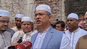 রোহিঙ্গা প্রত্যাবাসনে আন্তর্জাতিক সম্প্রদায়ের সহযোগিতা চাইলেন স্বরাষ্ট্রমন্ত্রী