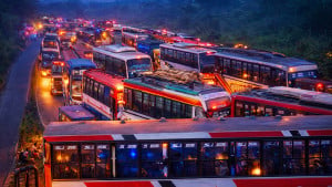 উত্তরাঞ্চল-ঢাকাগামী যাত্রায় শনিবারও তীব্র যানজট
