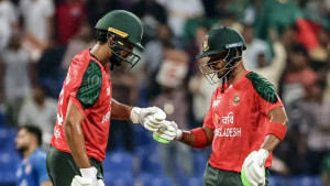 সাইফ-তানজিদে জমছে না ওপেনিং জুটি 