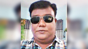 চলতেন ছাদখোলা জিপে করতেন টেন্ডার নিয়ন্ত্রণ
