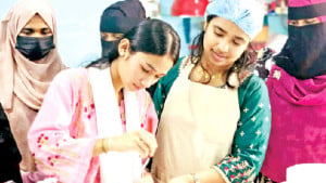 জ্যোতির হাত ধরে সচ্ছল ৪০০ নারী