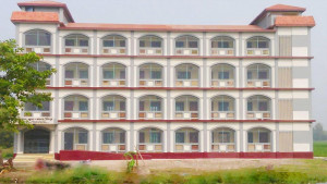 অধ্যক্ষ ৮ বছর কলেজে আসেন না, তুলছেন বেতন-ভাতা
