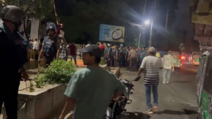 চট্টগ্রামে জুলাই অভ্যুত্থানের গ্রাফিতি মোছার প্রতিবাদে এনসিপির বিক্ষোভ, চসিক মেয়রের অস্বীকার