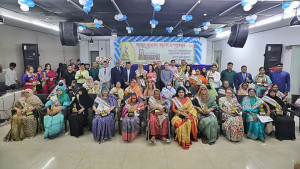 ‘রত্নগর্ভা মা’ সম্মাননা পেলেন ৩৫ মা 