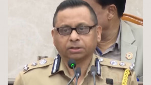 জাতীয়তাবাদের আদর্শ থেকে একচুলও বিচ্যুত হননি, দাবি ডিআইজির 