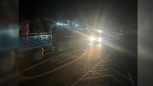ঢাকা-টাঙ্গাইল মহাসড়কে যানবাহনের চাপ থাকলেও নেই দীর্ঘ যানজট