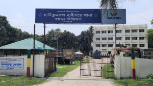 মহাসড়কে চাঁদাবাজির অভিযোগে ৫ পুলিশ ক্লোজড