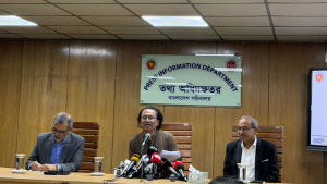 সারাদেশে ৯৫ মিলিয়ন ডোজ ভ্যাকসিন সরবরাহের পরিকল্পনা সরকারের: তথ্য উপদেষ্টা