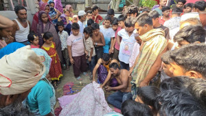 বাবাকে পিটিয়ে আহত, হাসপাতালে মৃত্যু