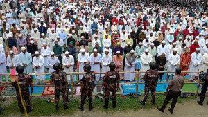 ঝুম বৃষ্টিতে শোলাকিয়া ঈদগায় ঈদুল আজহার জামাত অনুষ্ঠিত