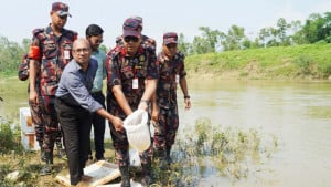 দুই কোটি টাকার চিংড়ির রেণু জব্দ