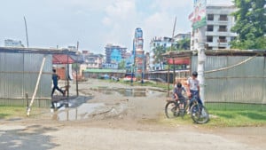 এক মাঠে বাণিজ্য মেলা, খেলতে পারবে না ৫ প্রতিষ্ঠানের শিক্ষার্থী