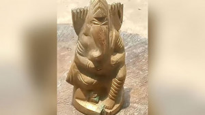 গণেশ মূর্তিকে সোনা ভেবে কেটে ভাগ করল তিন কিশোর