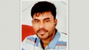 চালকের চাবি ‘ছিনিয়ে’ প্রাইভেটকার ‘নিজের’ দাবি, কারাগারে এএসআই