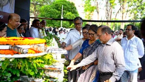 নাট্যলোকের  এক নক্ষত্রের  নিঃশব্দ বিদায়