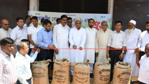 ধান সংগ্রহে ওজনে কারচুপি করলে কঠোর ব্যবস্থা: প্রতিমন্ত্রী অমিত
