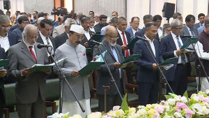 তৃণমূলের কাছে সরকারের জবাবদিহি যেভাবে সম্ভব