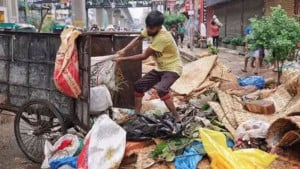 ৮ কর্মকর্তার বিরুদ্ধে ব্যবস্থার পর কার্যক্রমে গতি