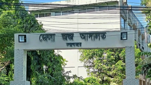কক্সবাজার আদালত চত্বরে গুলিবিদ্ধ ২