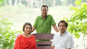 মোশাররফ করিমের একগুচ্ছ নাটক নিয়ে নির্মাতা সাইফ আহম্মেদ