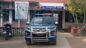 দিনাজপুরে ট্রাকচাপায় মোটরসাইকেলের ৩ আরোহী নিহত