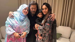 স্ত্রী ও সন্তানদের সঙ্গে জেমসের ঈদ, ছবি শেয়ার করলেন প্রাক্তন স্ত্রী