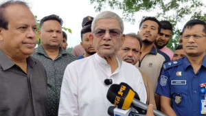 আমরা চেষ্টা করব, উন্নয়নমূলক কাজে যেন কৃষি জমি নষ্ট না হয়: মির্জা ফখরুল