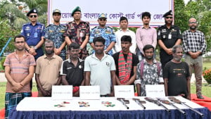 ‘ছোট সুমন বাহিনী’র সাত সদস্যের আত্মসমর্পণ