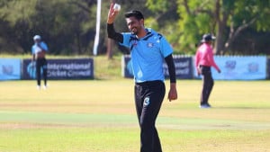 ২ রানে ৬ উইকেট, নাবিলের বিশ্ব রেকর্ড