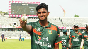নাহিদ রানার মাথায় আইসিসির মাসসেরা মুকুট