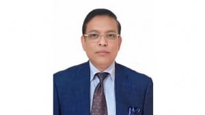 ধৈর্য ধরে মানুষের মন জয় করাই গণতন্ত্রের মূল পথ: হুইপ নিজান
