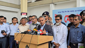 যাত্রীর চাহিদার তুলনায় ট্রেন পর্যাপ্ত নয়: রেলমন্ত্রী