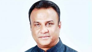 সাবেক এমপি শাহীন চাকলাদারের বিরুদ্ধে গ্রেপ্তারি পরোয়ানা