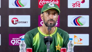 সিরিজ হেরে নিজেদের ভুল স্বীকার করলেন পাকিস্তান অধিনায়ক