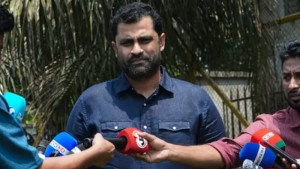 পরিচ্ছন্নতাকর্মীদের বেতন নিয়ে দুর্নীততে ক্ষুব্ধ তামিম